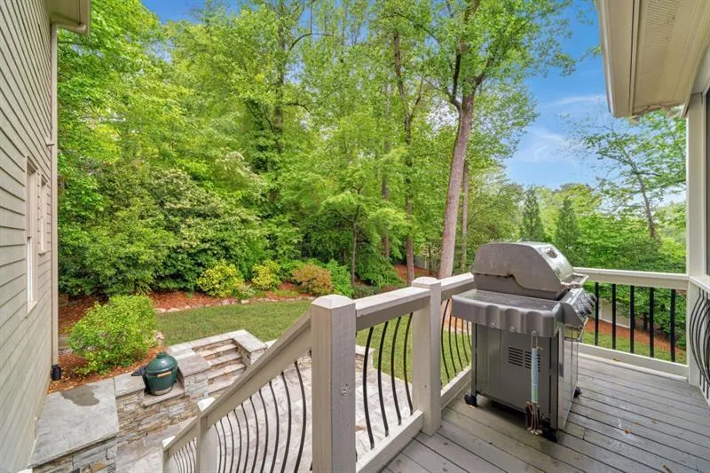 3925 Sheldon Drive Ne, Atlanta, Georgia 30342, 6 Bedrooms Bedrooms, ,5 BathroomsBathrooms,Residential,For Sale,3925 Sheldon Drive Ne,7633147