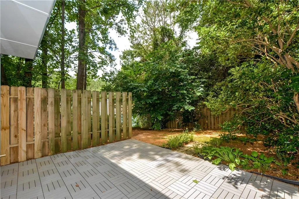 1301 Wedgewood Court, Sandy Springs, Georgia 30350, 2 Bedrooms Bedrooms, ,2 BathroomsBathrooms,Residential,Sold,1301 Wedgewood Court,6030000
