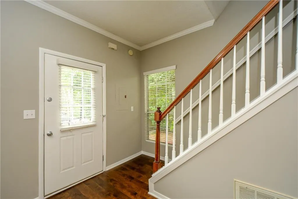 1301 Wedgewood Court, Sandy Springs, Georgia 30350, 2 Bedrooms Bedrooms, ,2 BathroomsBathrooms,Residential,Sold,1301 Wedgewood Court,6030000