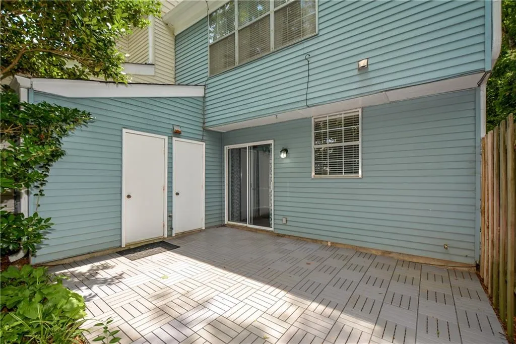 1301 Wedgewood Court, Sandy Springs, Georgia 30350, 2 Bedrooms Bedrooms, ,2 BathroomsBathrooms,Residential,Sold,1301 Wedgewood Court,6030000