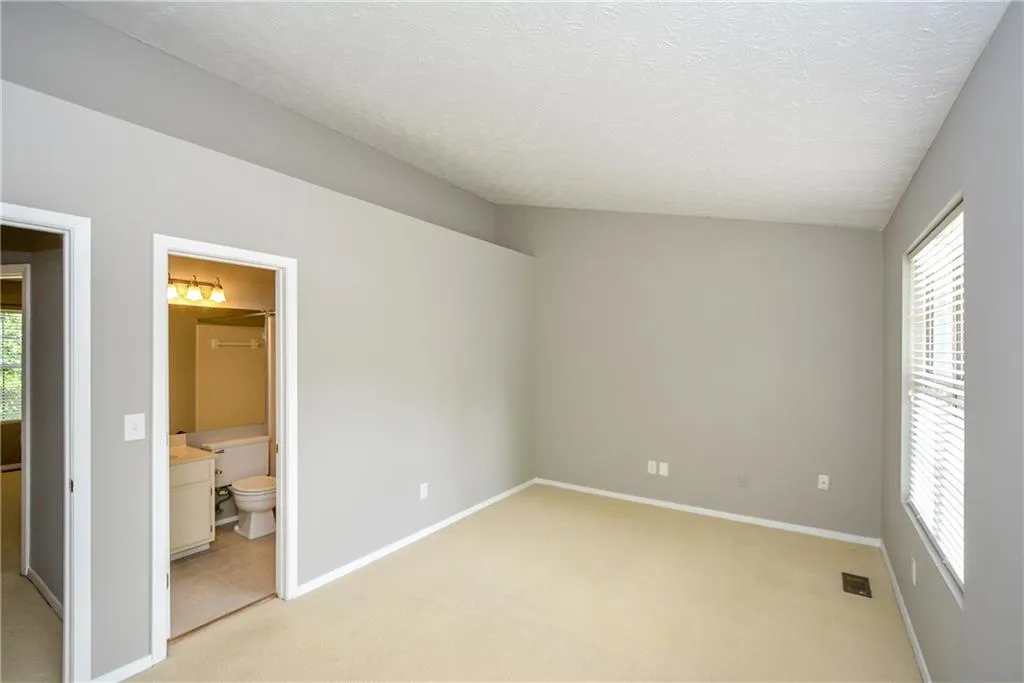 1301 Wedgewood Court, Sandy Springs, Georgia 30350, 2 Bedrooms Bedrooms, ,2 BathroomsBathrooms,Residential,Sold,1301 Wedgewood Court,6030000