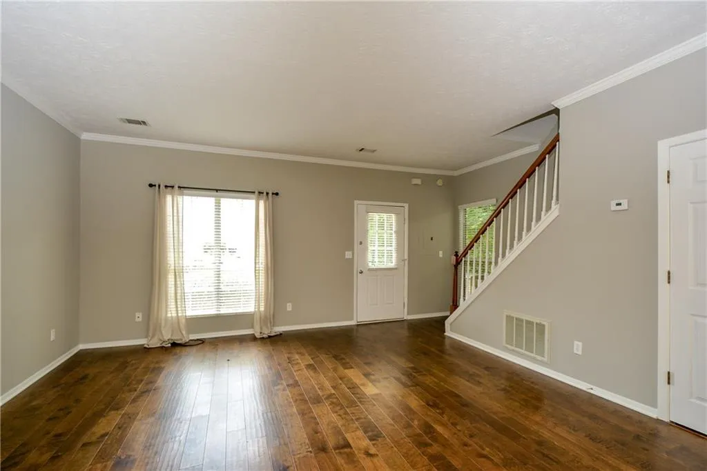1301 Wedgewood Court, Sandy Springs, Georgia 30350, 2 Bedrooms Bedrooms, ,2 BathroomsBathrooms,Residential,Sold,1301 Wedgewood Court,6030000