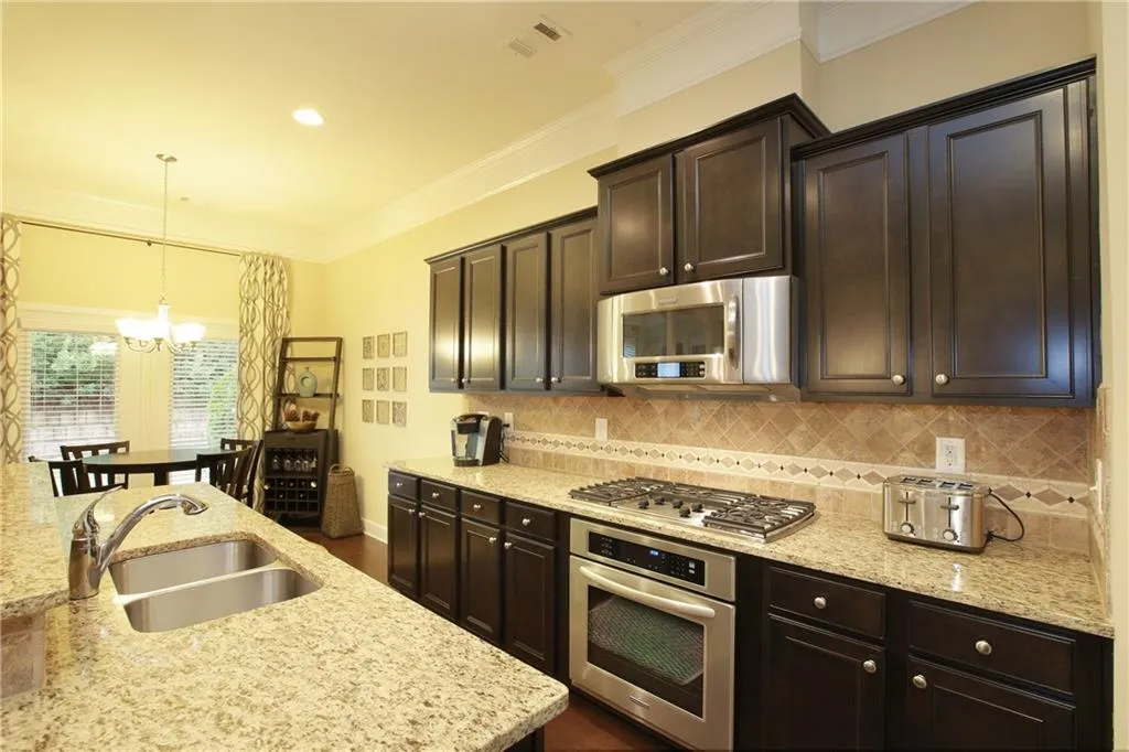 844 Northam Lane Ne, Sandy Springs, Georgia 30342, 3 Bedrooms Bedrooms, ,3 BathroomsBathrooms,Residential,Sold,844 Northam Lane Ne,5743686