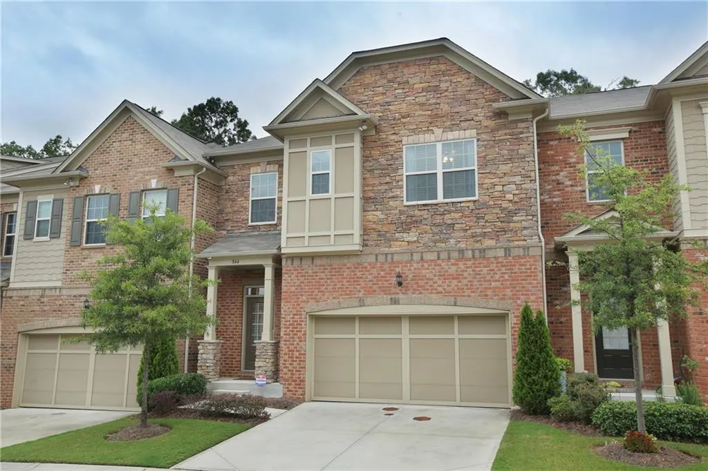 844 Northam Lane Ne, Sandy Springs, Georgia 30342, 3 Bedrooms Bedrooms, ,3 BathroomsBathrooms,Residential,Sold,844 Northam Lane Ne,5743686