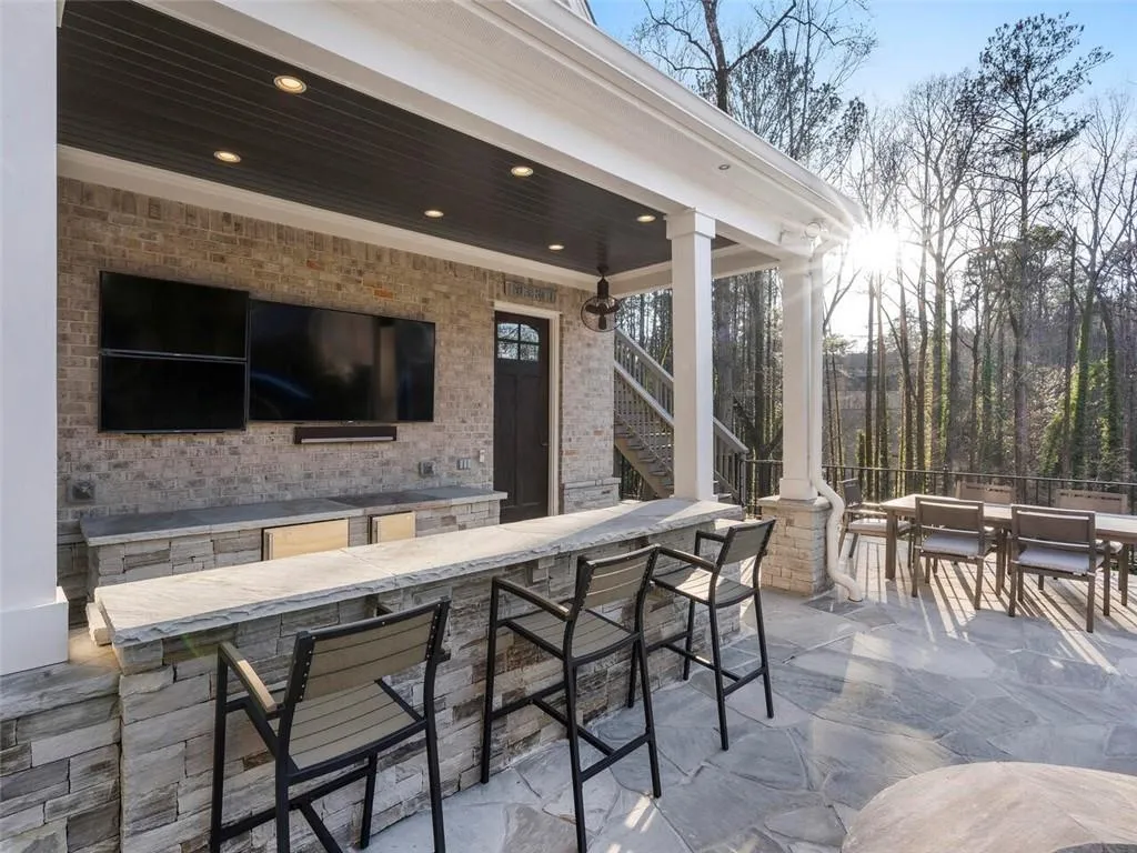 5168 Lake Forrest Drive, Atlanta, Georgia 30342, 7 Bedrooms Bedrooms, ,7 BathroomsBathrooms,Residential,Sold,5168 Lake Forrest Drive,6846535