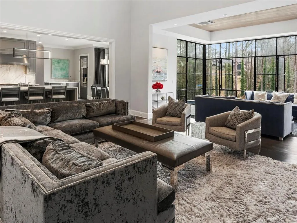 5168 Lake Forrest Drive, Atlanta, Georgia 30342, 7 Bedrooms Bedrooms, ,7 BathroomsBathrooms,Residential,Sold,5168 Lake Forrest Drive,6846535