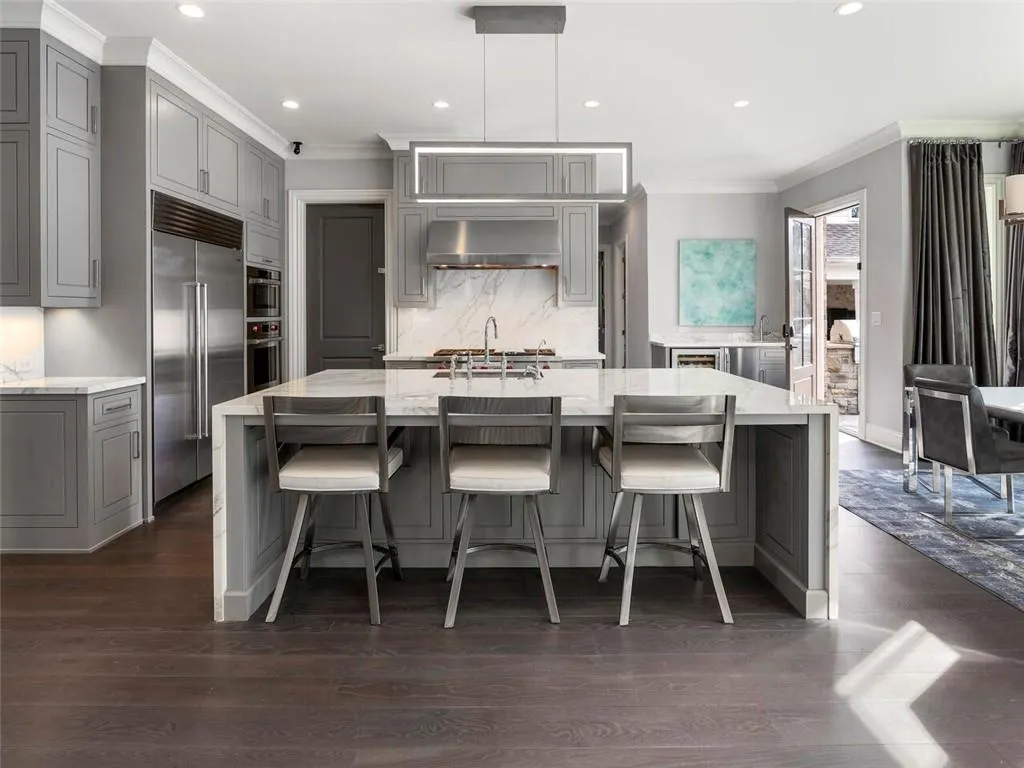 5168 Lake Forrest Drive, Atlanta, Georgia 30342, 7 Bedrooms Bedrooms, ,7 BathroomsBathrooms,Residential,Sold,5168 Lake Forrest Drive,6846535