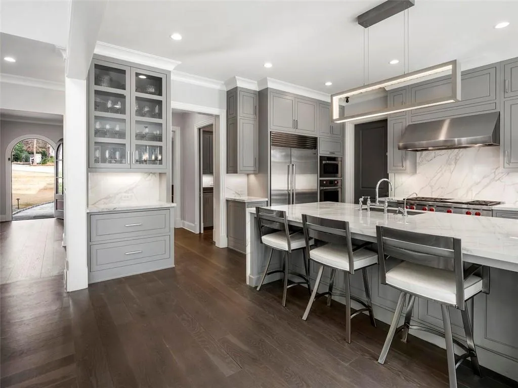 5168 Lake Forrest Drive, Atlanta, Georgia 30342, 7 Bedrooms Bedrooms, ,7 BathroomsBathrooms,Residential,Sold,5168 Lake Forrest Drive,6846535