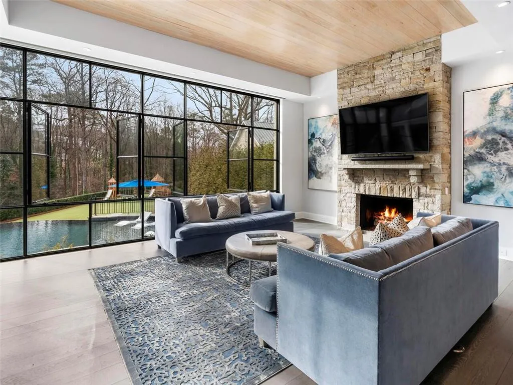 5168 Lake Forrest Drive, Atlanta, Georgia 30342, 7 Bedrooms Bedrooms, ,7 BathroomsBathrooms,Residential,Sold,5168 Lake Forrest Drive,6846535