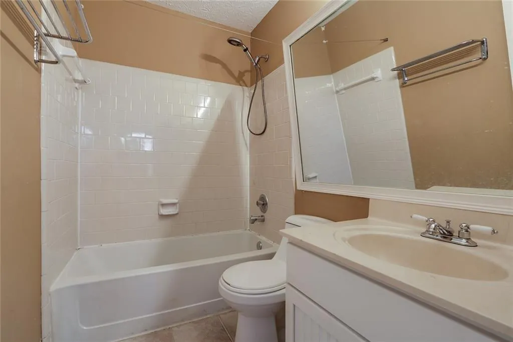 802 Wedgewood Way, Sandy Springs, Georgia 30350, 3 Bedrooms Bedrooms, ,2 BathroomsBathrooms,Residential,Sold,802 Wedgewood Way,5809566