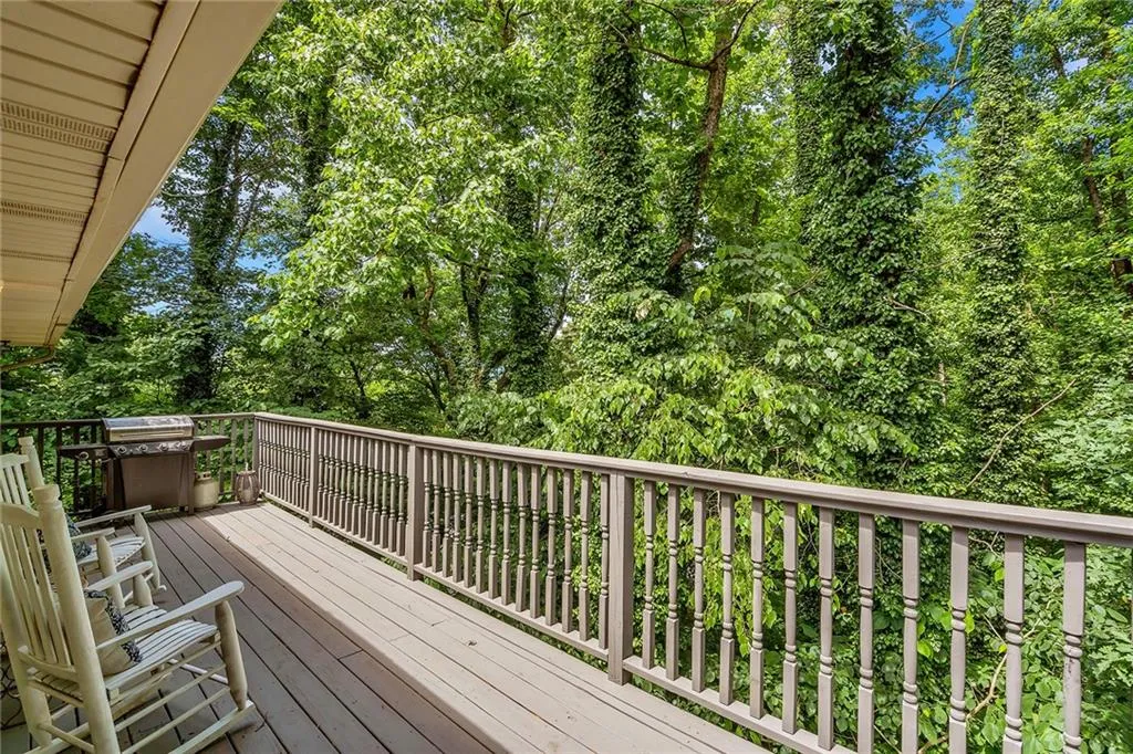 5583 Benton Woods Drive, Atlanta, Georgia 30342, 4 Bedrooms Bedrooms, ,3 BathroomsBathrooms,Residential,Sold,5583 Benton Woods Drive,6561827