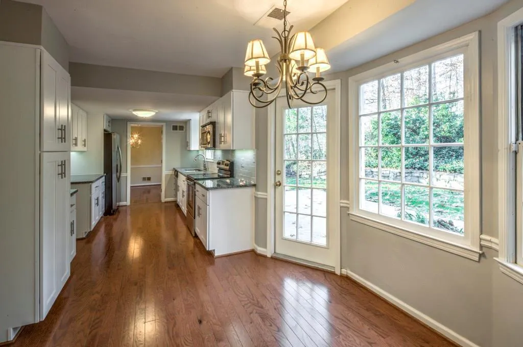 520 Forest Valley Road, Sandy Springs, Georgia 30342, 4 Bedrooms Bedrooms, ,2 BathroomsBathrooms,Residential,Sold,520 Forest Valley Road,5625752