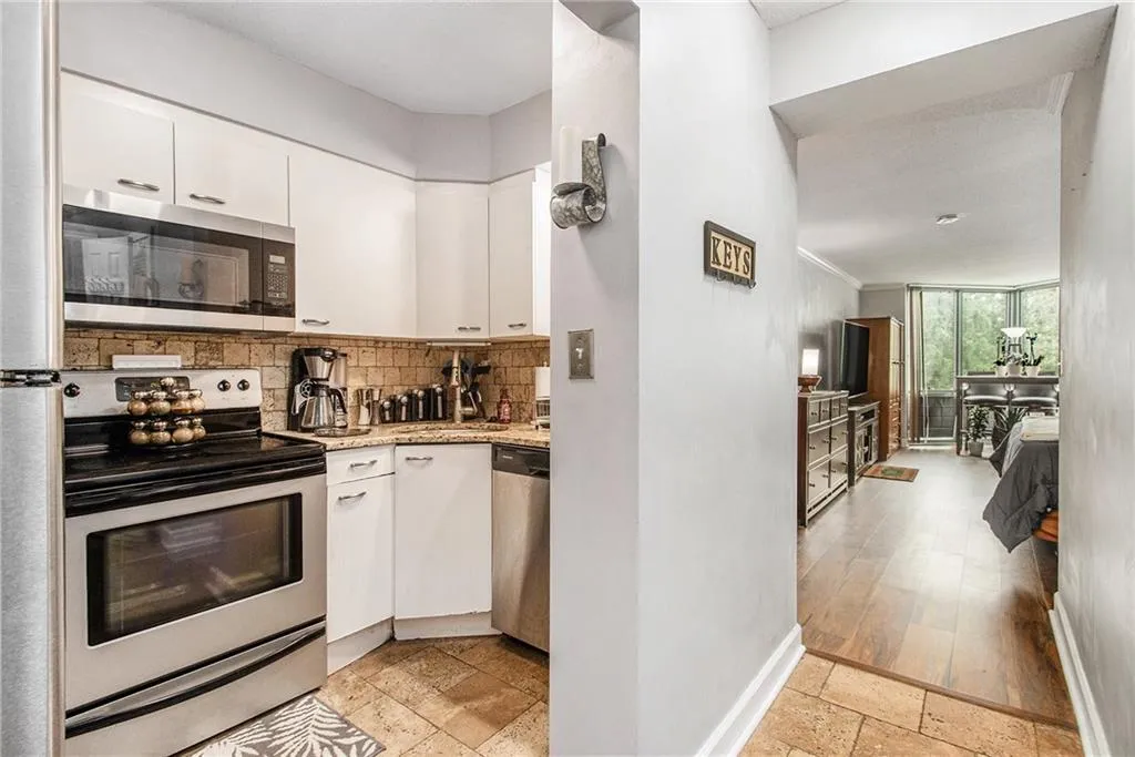 2870 Pharr Courth South Nw, Atlanta, Georgia 30305, 1 Bedroom Bedrooms, ,1 BathroomBathrooms,Residential,For Sale,2870 Pharr Courth South Nw,7548603