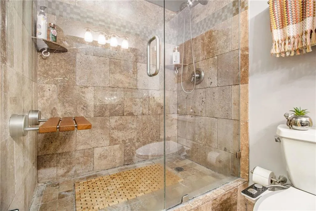 2870 Pharr Courth South Nw, Atlanta, Georgia 30305, 1 Bedroom Bedrooms, ,1 BathroomBathrooms,Residential,For Sale,2870 Pharr Courth South Nw,7548603