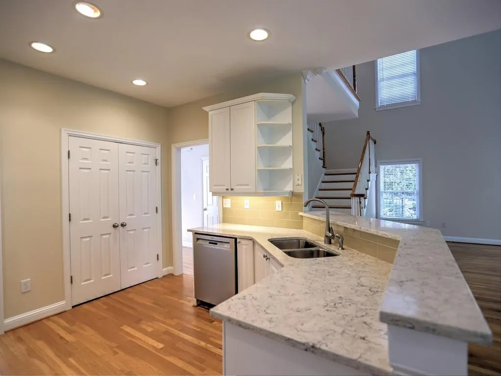 119 Brookview Circle, Atlanta, Georgia 30339, 4 Bedrooms Bedrooms, ,3 BathroomsBathrooms,Residential,Sold,119 Brookview Circle,6732196