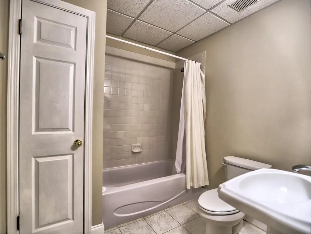 119 Brookview Circle, Atlanta, Georgia 30339, 4 Bedrooms Bedrooms, ,3 BathroomsBathrooms,Residential,Sold,119 Brookview Circle,6732196