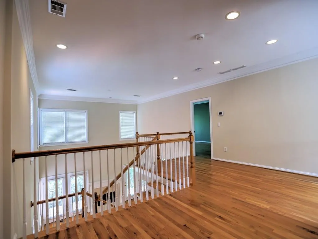 119 Brookview Circle, Atlanta, Georgia 30339, 4 Bedrooms Bedrooms, ,3 BathroomsBathrooms,Residential,Sold,119 Brookview Circle,6732196