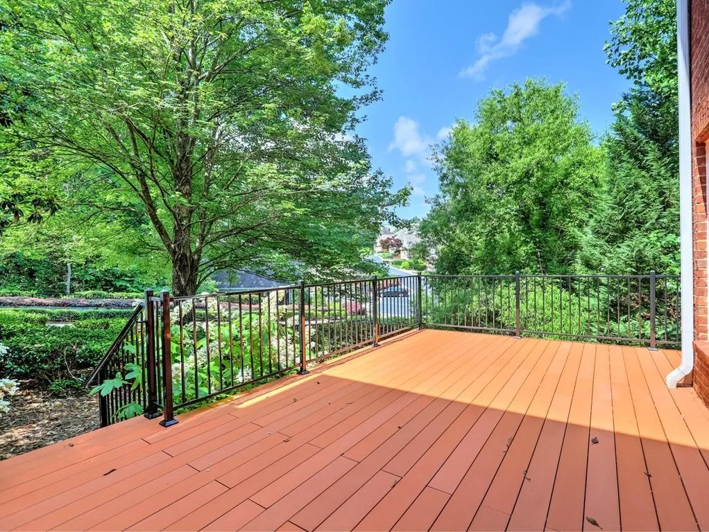 119 Brookview Circle, Atlanta, Georgia 30339, 4 Bedrooms Bedrooms, ,3 BathroomsBathrooms,Residential,Sold,119 Brookview Circle,6732196