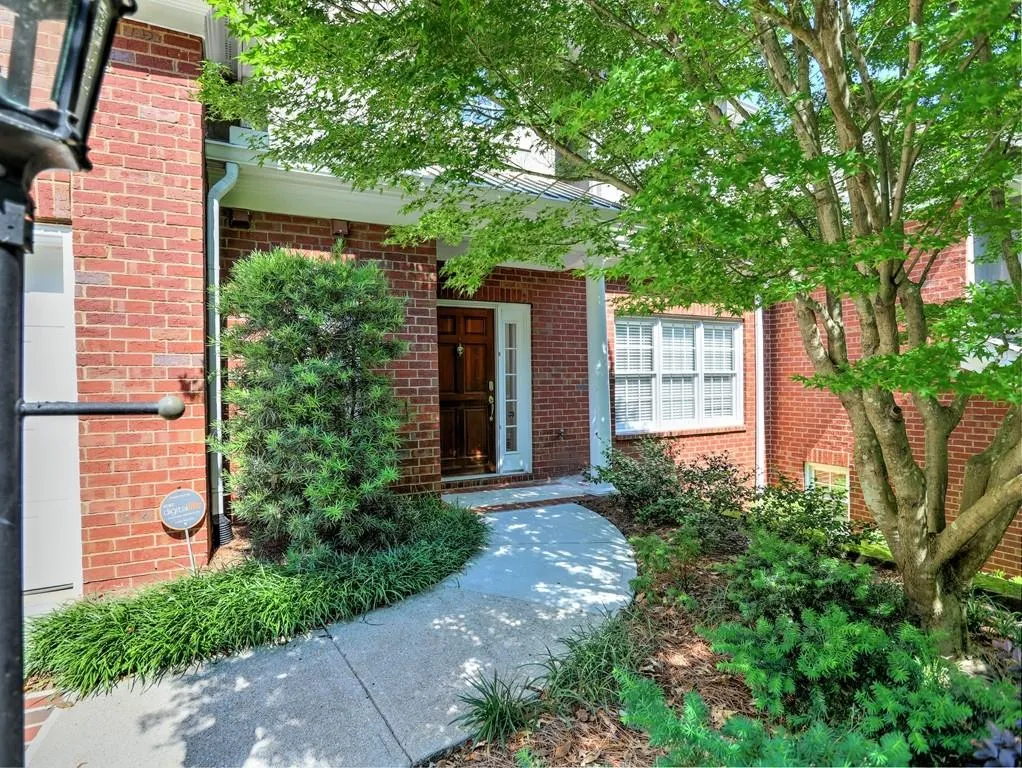 119 Brookview Circle, Atlanta, Georgia 30339, 4 Bedrooms Bedrooms, ,3 BathroomsBathrooms,Residential,Sold,119 Brookview Circle,6732196