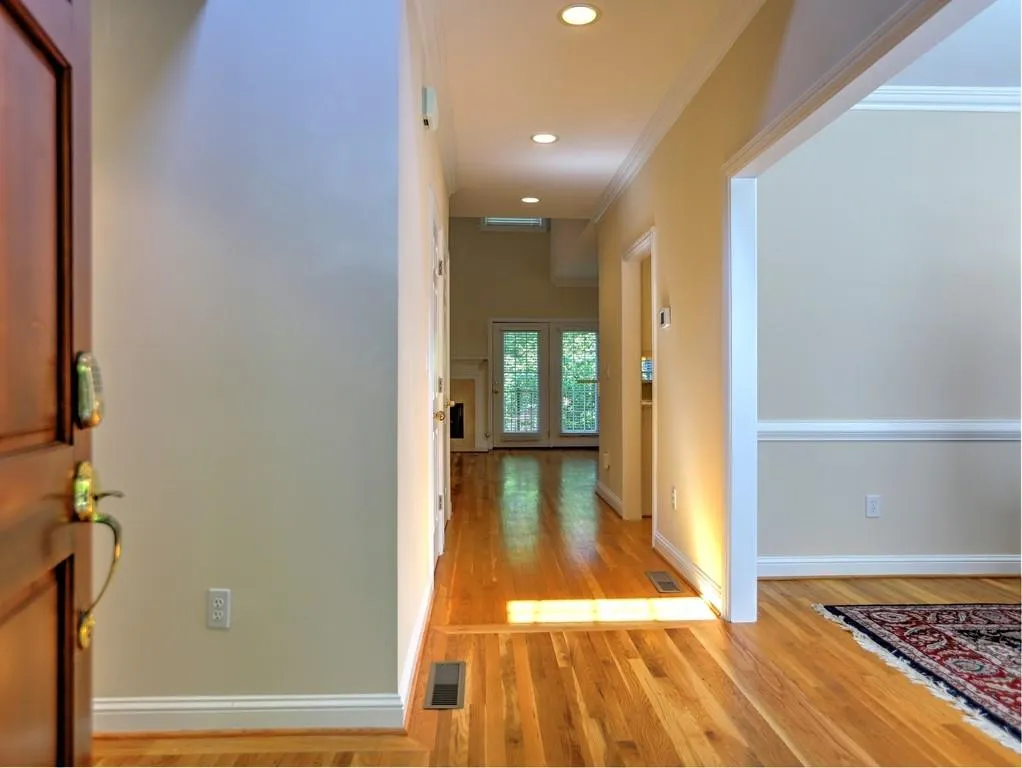 119 Brookview Circle, Atlanta, Georgia 30339, 4 Bedrooms Bedrooms, ,3 BathroomsBathrooms,Residential,Sold,119 Brookview Circle,6732196