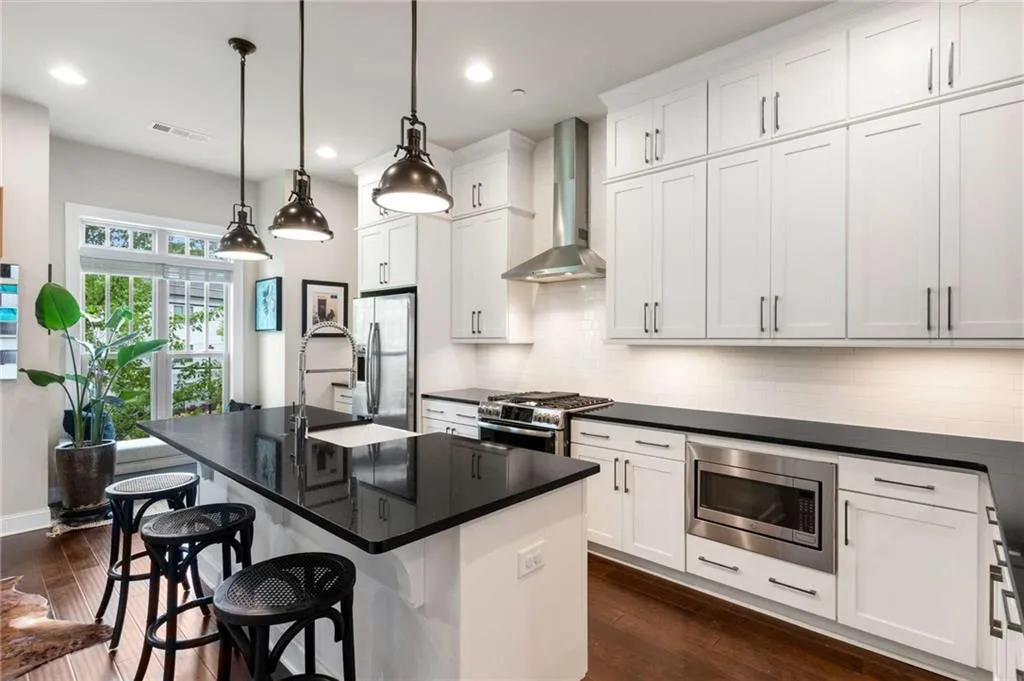 259 Franklin Road, Sandy Springs, Georgia 30342, 3 Bedrooms Bedrooms, ,3 BathroomsBathrooms,Residential,Sold,259 Franklin Road,7366510
