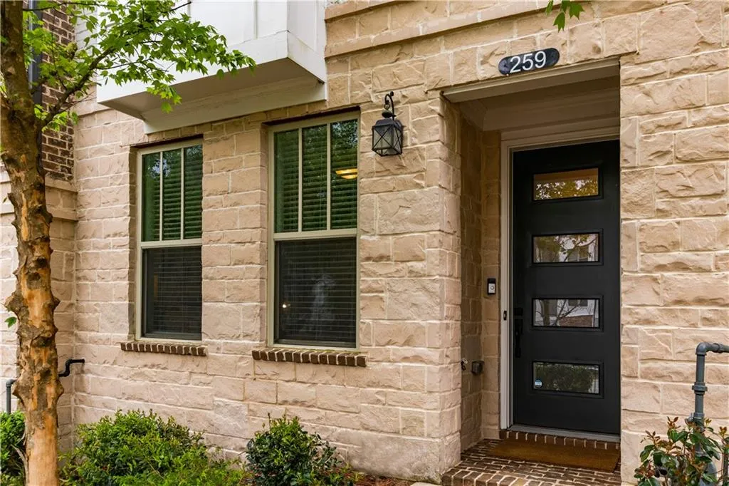 259 Franklin Road, Sandy Springs, Georgia 30342, 3 Bedrooms Bedrooms, ,3 BathroomsBathrooms,Residential,Sold,259 Franklin Road,7366510