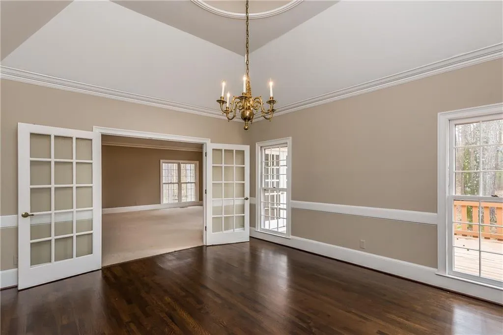 5015 Magnolia Bluff Drive, Sandy Springs, Georgia 30350, 4 Bedrooms Bedrooms, ,4 BathroomsBathrooms,Residential,Sold,5015 Magnolia Bluff Drive,5789390