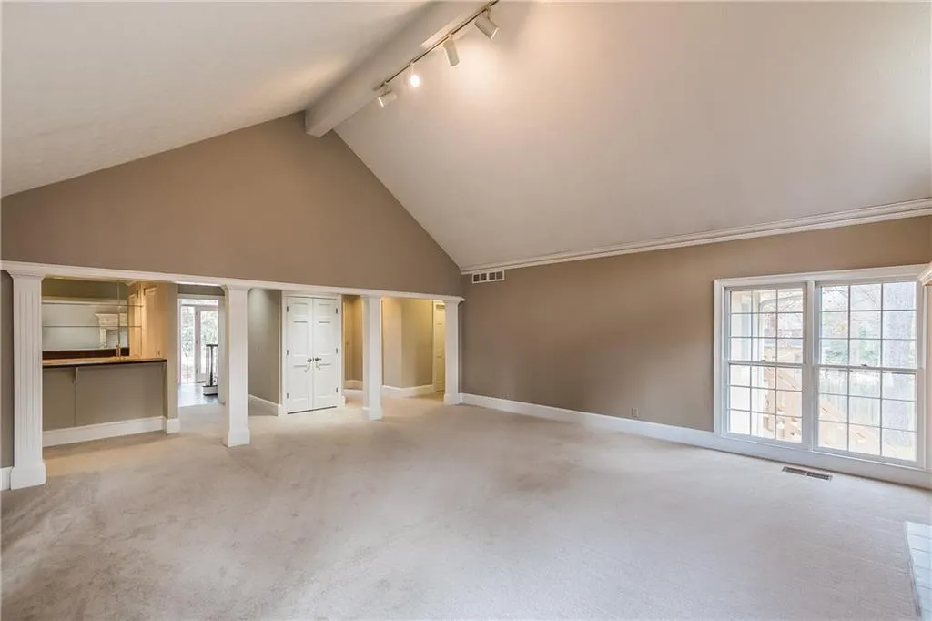 5015 Magnolia Bluff Drive, Sandy Springs, Georgia 30350, 4 Bedrooms Bedrooms, ,4 BathroomsBathrooms,Residential,Sold,5015 Magnolia Bluff Drive,5789390
