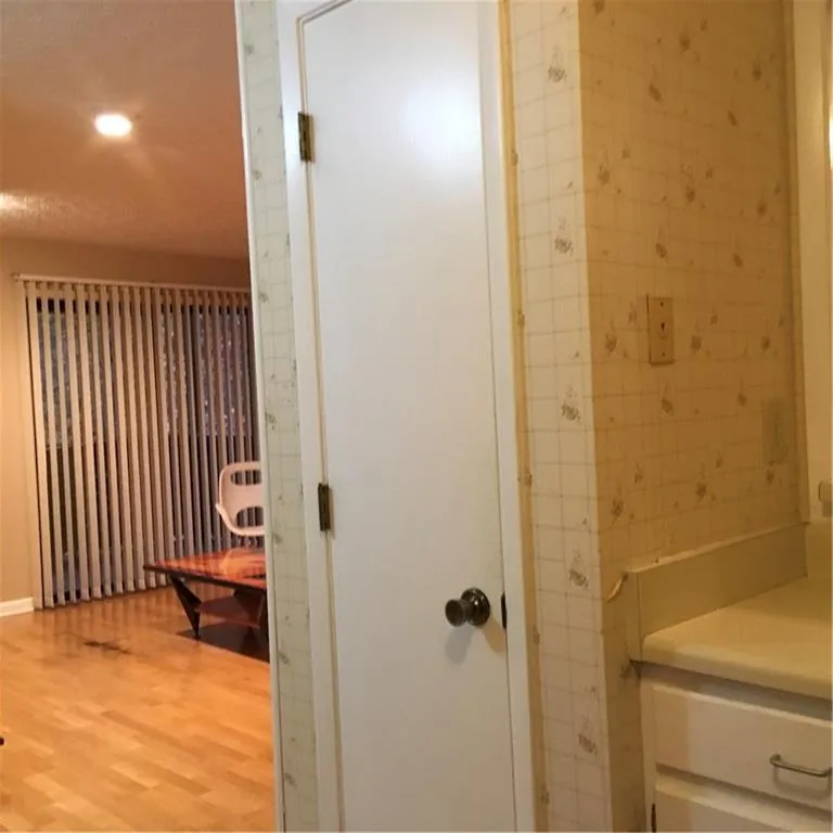 703 Woodcliff Drive Unit 703, Sandy Springs, Georgia 30350, 1 Bedroom Bedrooms, ,1 BathroomBathrooms,Residential,Sold,703 Woodcliff Drive Unit 703,5776442