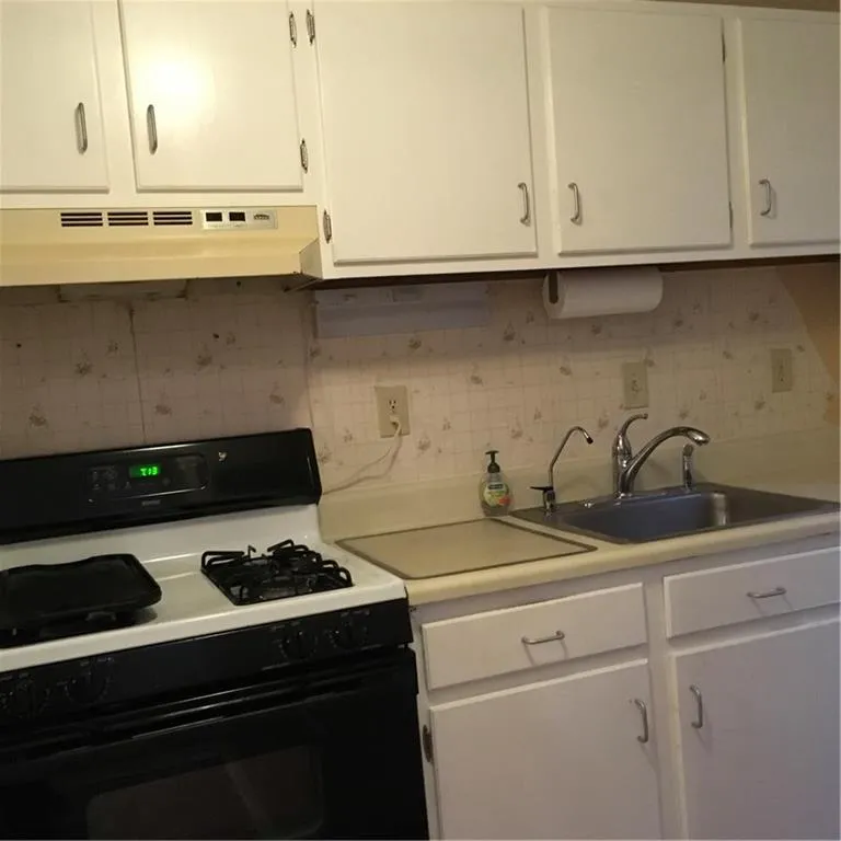 703 Woodcliff Drive Unit 703, Sandy Springs, Georgia 30350, 1 Bedroom Bedrooms, ,1 BathroomBathrooms,Residential,Sold,703 Woodcliff Drive Unit 703,5776442