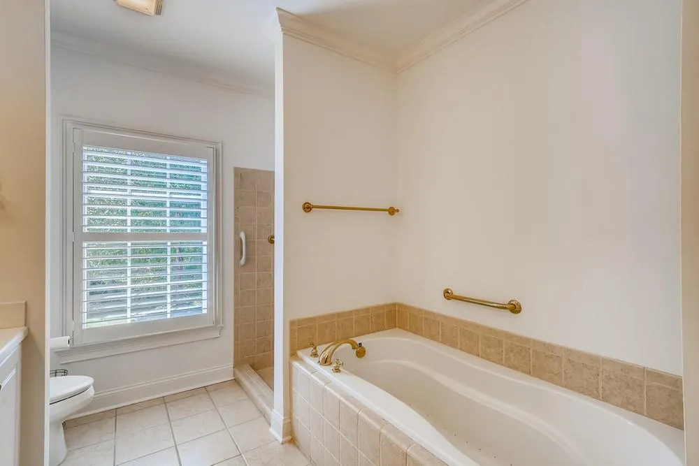 5415 Northland Drive Unit 212, Sandy Springs, Georgia 30342, 3 Bedrooms Bedrooms, ,2 BathroomsBathrooms,Residential,Sold,5415 Northland Drive Unit 212,6938909
