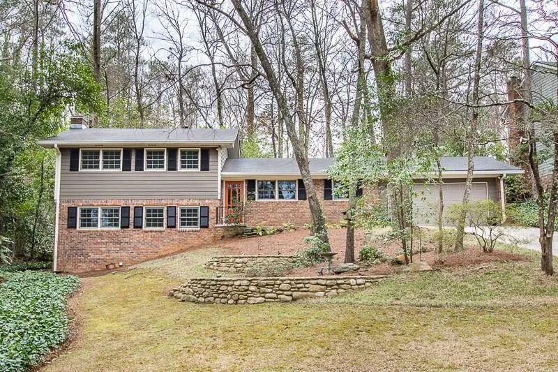 220 N Springs Court Nw, Sandy Springs, Georgia 30328, 4 Bedrooms Bedrooms, ,3 BathroomsBathrooms,Residential,Sold,220 N Springs Court Nw,5805836