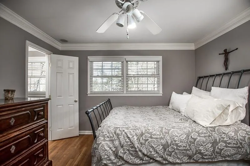 220 N Springs Court Nw, Sandy Springs, Georgia 30328, 4 Bedrooms Bedrooms, ,3 BathroomsBathrooms,Residential,Sold,220 N Springs Court Nw,5805836