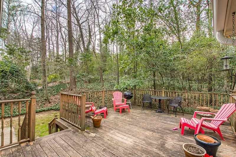 220 N Springs Court Nw, Sandy Springs, Georgia 30328, 4 Bedrooms Bedrooms, ,3 BathroomsBathrooms,Residential,Sold,220 N Springs Court Nw,5805836