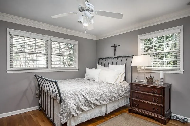 220 N Springs Court Nw, Sandy Springs, Georgia 30328, 4 Bedrooms Bedrooms, ,3 BathroomsBathrooms,Residential,Sold,220 N Springs Court Nw,5805836