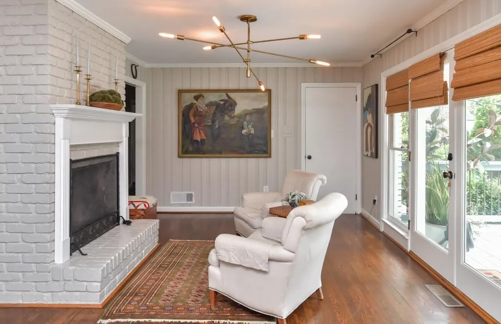 711 Starlight Drive, Atlanta, Georgia 30342, 4 Bedrooms Bedrooms, ,2 BathroomsBathrooms,Residential,Sold,711 Starlight Drive,6593855
