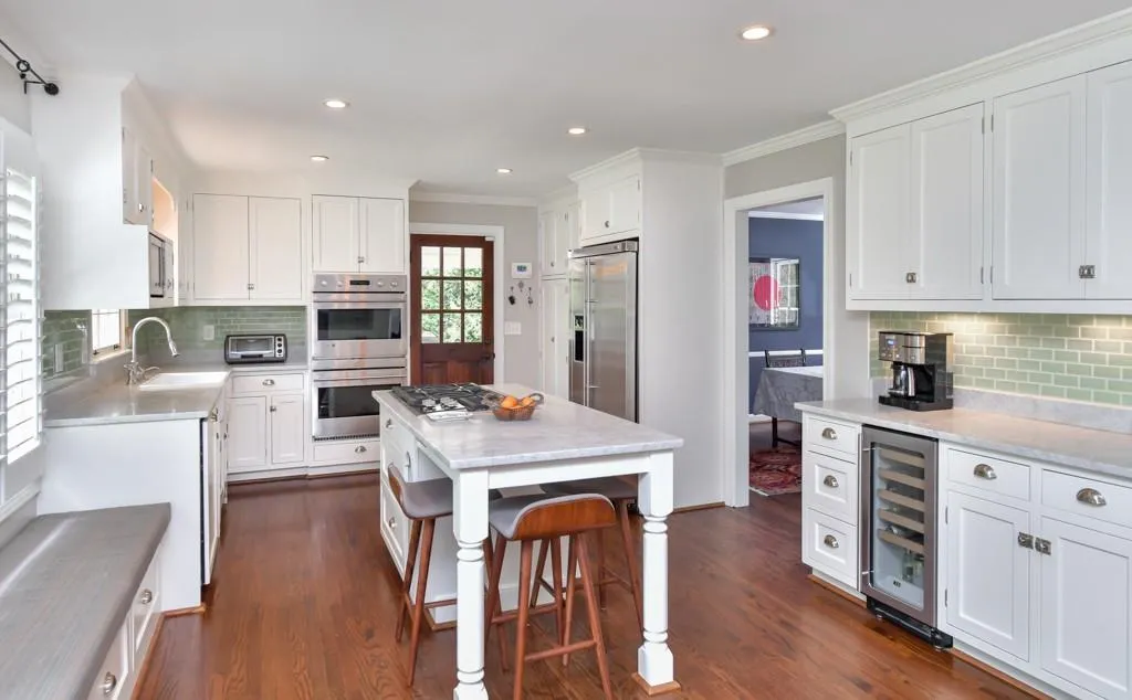 711 Starlight Drive, Atlanta, Georgia 30342, 4 Bedrooms Bedrooms, ,2 BathroomsBathrooms,Residential,Sold,711 Starlight Drive,6593855