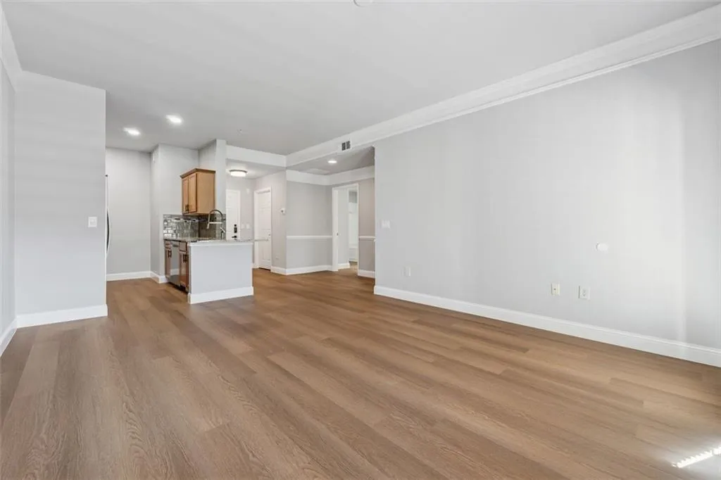 2700 Pine Tree Road Ne Unit 1115, Atlanta, Georgia 30324, 1 Bedroom Bedrooms, 0 ,1 BathroomBathrooms,Residential,For Sale,2700 Pine Tree Road Ne Unit 1115,7832759