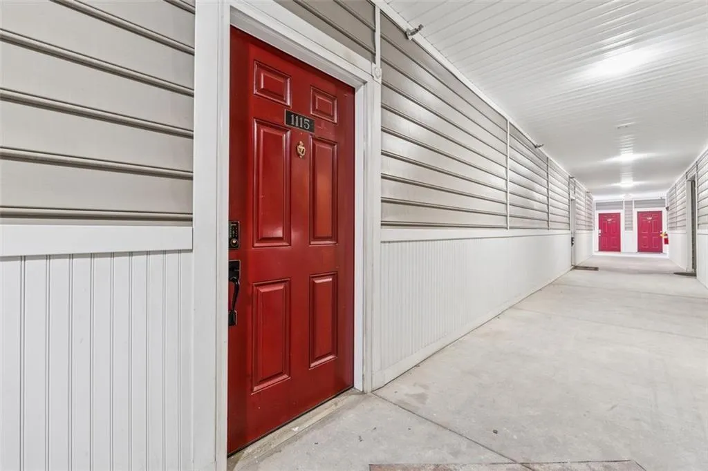 2700 Pine Tree Road Ne Unit 1115, Atlanta, Georgia 30324, 1 Bedroom Bedrooms, 0 ,1 BathroomBathrooms,Residential,For Sale,2700 Pine Tree Road Ne Unit 1115,7832759