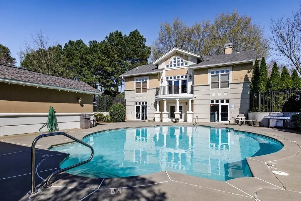 2700 Pine Tree Road Ne Unit 1115, Atlanta, Georgia 30324, 1 Bedroom Bedrooms, 0 ,1 BathroomBathrooms,Residential,For Sale,2700 Pine Tree Road Ne Unit 1115,7832759
