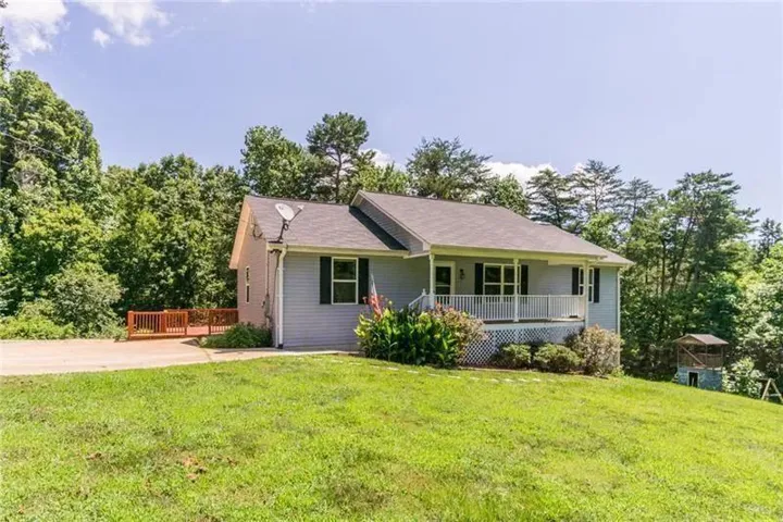 2300 52 W Highway, Dahlonega, Georgia 30533