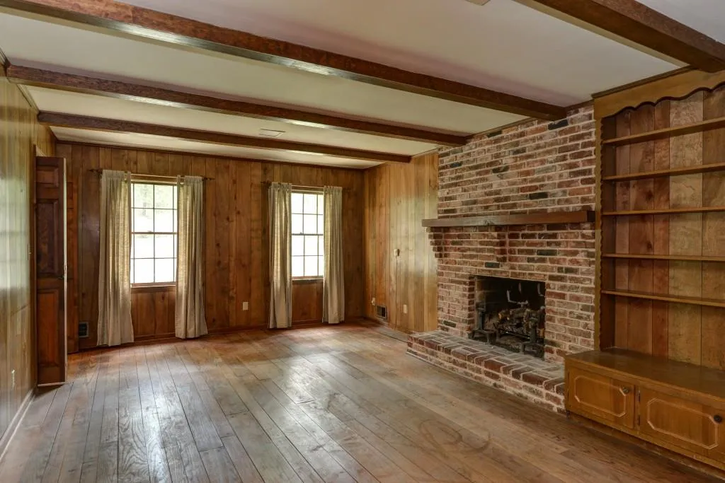 5200 High Point Road, Sandy Springs, Georgia 30342, 5 Bedrooms Bedrooms, ,3 BathroomsBathrooms,Residential,Sold,5200 High Point Road,5730619