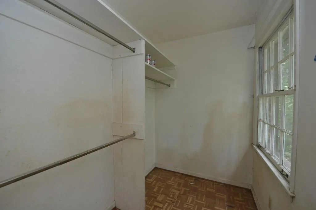 5200 High Point Road, Sandy Springs, Georgia 30342, 5 Bedrooms Bedrooms, ,3 BathroomsBathrooms,Residential,Sold,5200 High Point Road,5730619