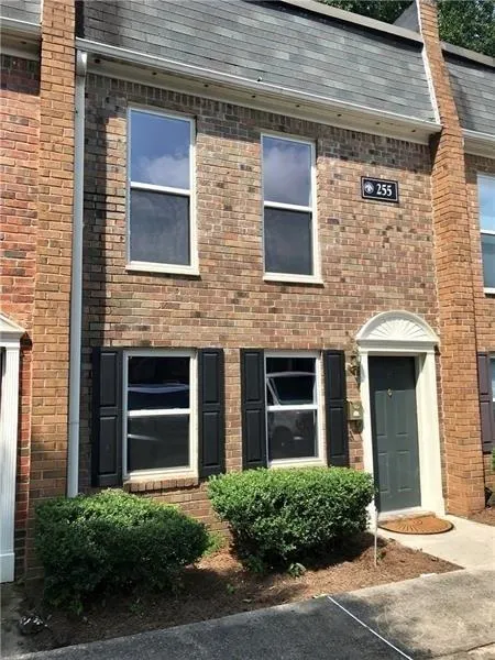 255 Winding River Drive Unit B, Sandy Springs, Georgia 30350, 2 Bedrooms Bedrooms, ,1 BathroomBathrooms,Residential,Sold,255 Winding River Drive Unit B,6055956