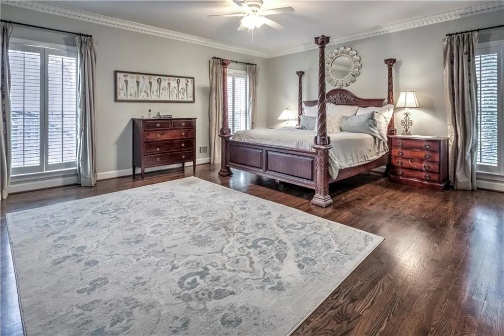 5335 N Powers Ferry Road, Atlanta, Georgia 30327, 5 Bedrooms Bedrooms, ,4 BathroomsBathrooms,Residential,Sold,5335 N Powers Ferry Road,6116512