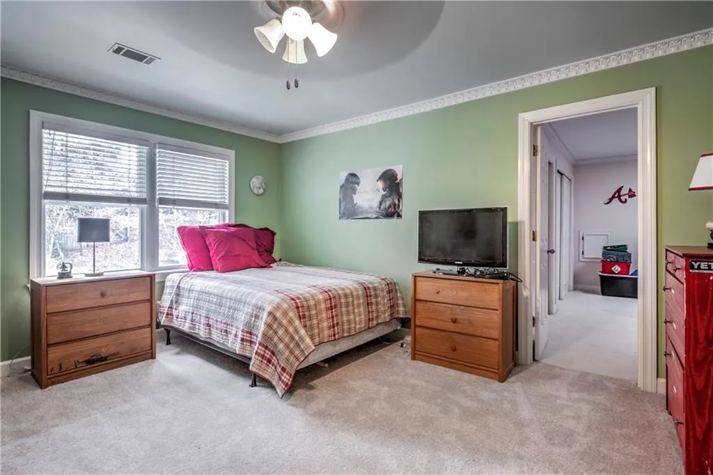 5335 N Powers Ferry Road, Atlanta, Georgia 30327, 5 Bedrooms Bedrooms, ,4 BathroomsBathrooms,Residential,Sold,5335 N Powers Ferry Road,6116512