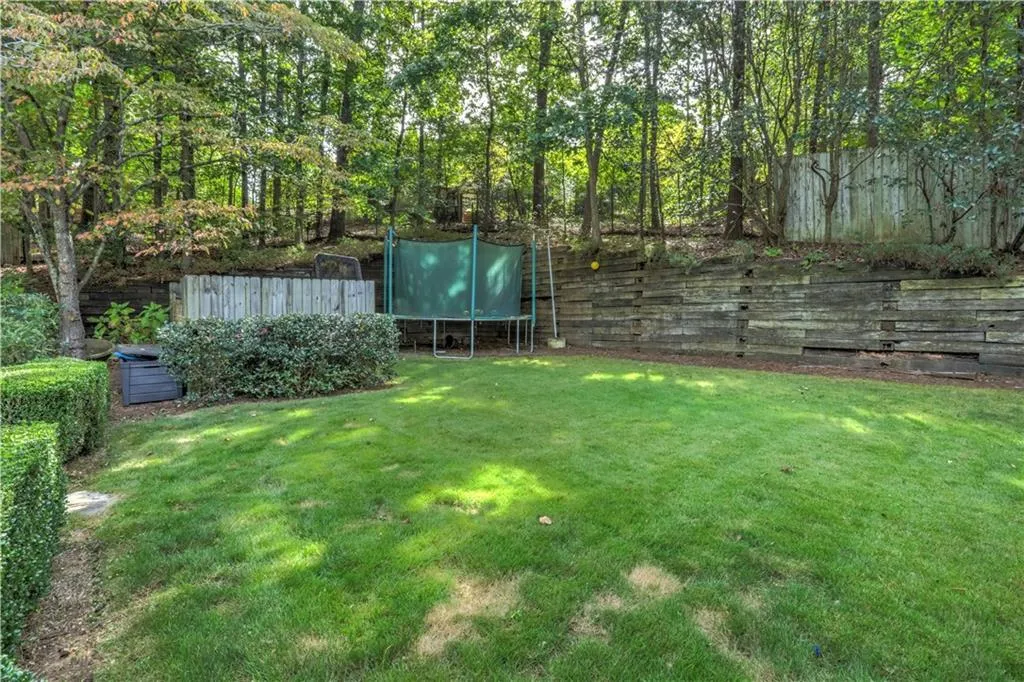 5335 N Powers Ferry Road, Atlanta, Georgia 30327, 5 Bedrooms Bedrooms, ,4 BathroomsBathrooms,Residential,Sold,5335 N Powers Ferry Road,6116512