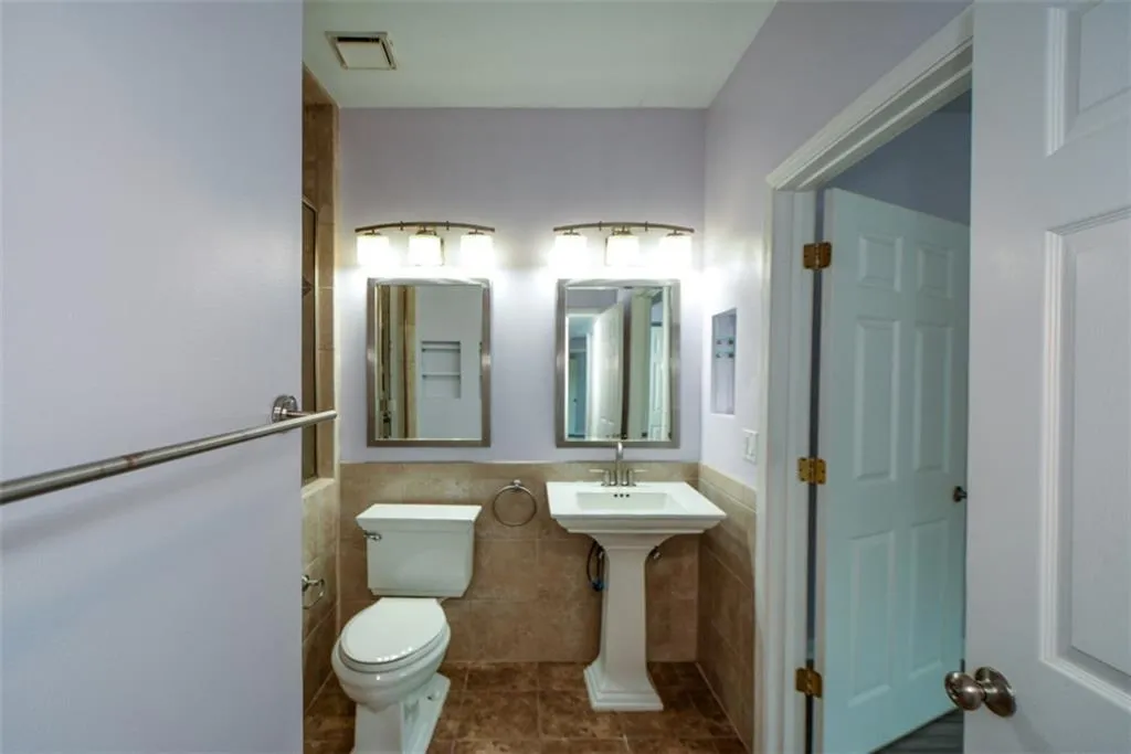 955 Juniper Street Unit 4112, Atlanta, Georgia 30309, 2 Bedrooms Bedrooms, ,2 BathroomsBathrooms,Residential,For Sale,955 Juniper Street Unit 4112,7629191