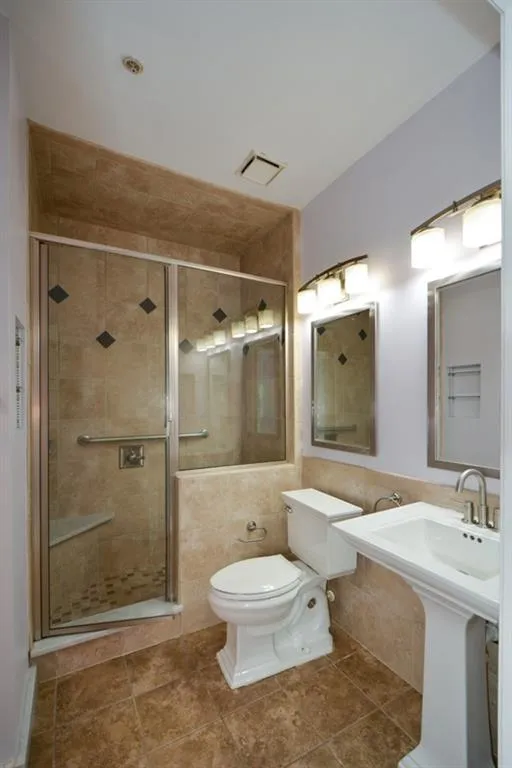955 Juniper Street Unit 4112, Atlanta, Georgia 30309, 2 Bedrooms Bedrooms, ,2 BathroomsBathrooms,Residential,For Sale,955 Juniper Street Unit 4112,7629191