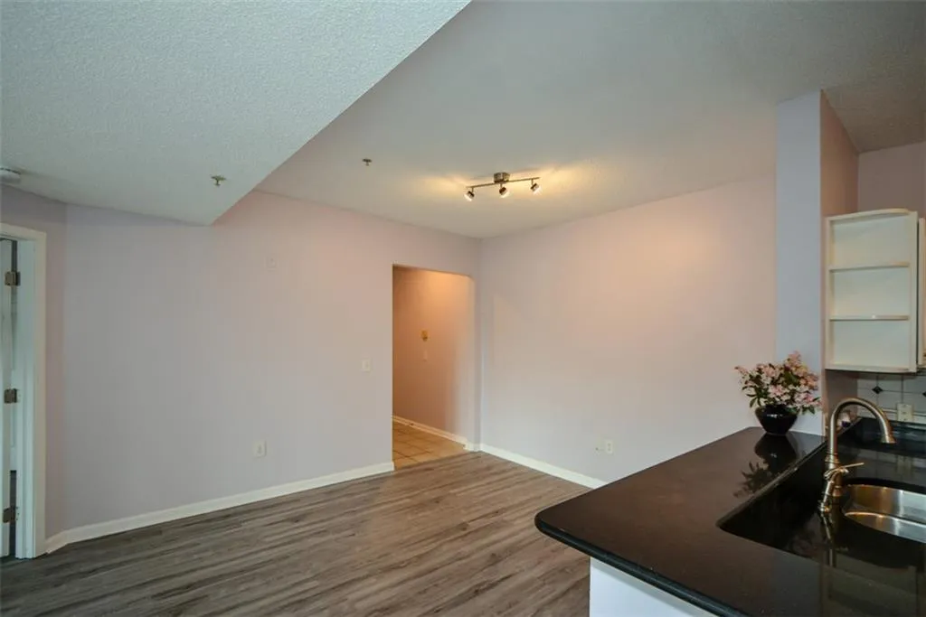 955 Juniper Street Unit 4112, Atlanta, Georgia 30309, 2 Bedrooms Bedrooms, ,2 BathroomsBathrooms,Residential,For Sale,955 Juniper Street Unit 4112,7629191
